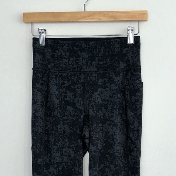 SWEATY BETTY Zero Gravity Crop Running Tight - Picture 6 of 13